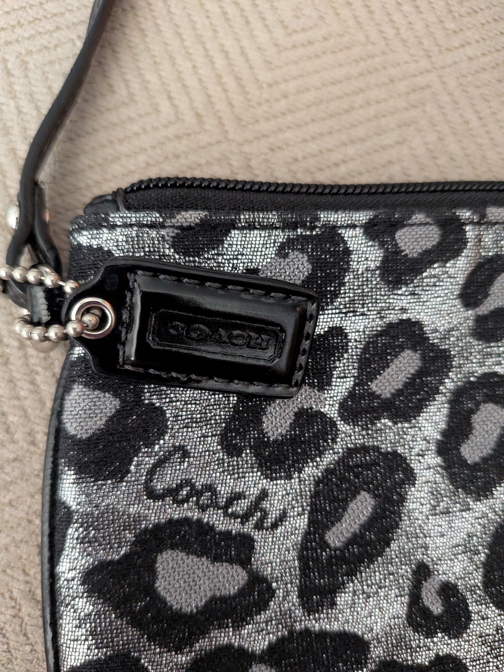 Coach Silver & Black Leopard Print Wristlet - Picture 2 of 6